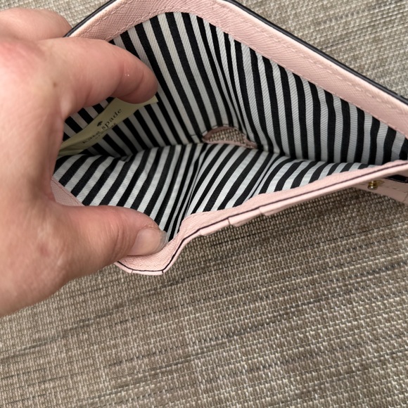 Kate Spade New York Cameron Street Adalyn Bifold Wallet - Picture 7 of 8
